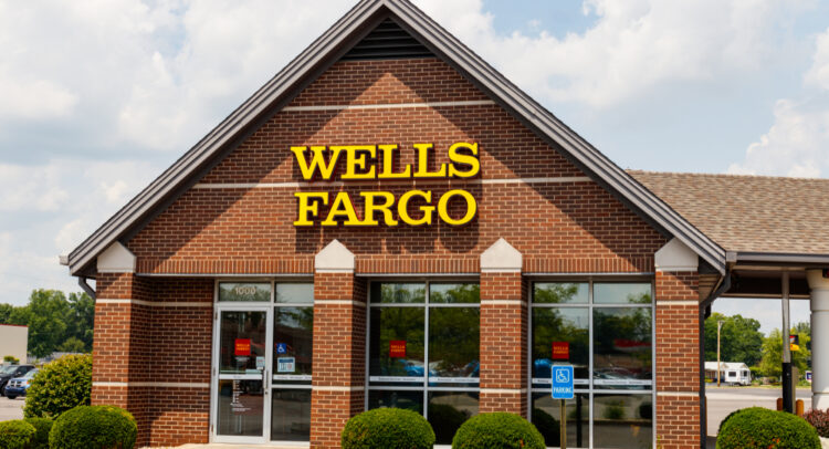 Wells Fargo Rises on Healthy Q2 Showing