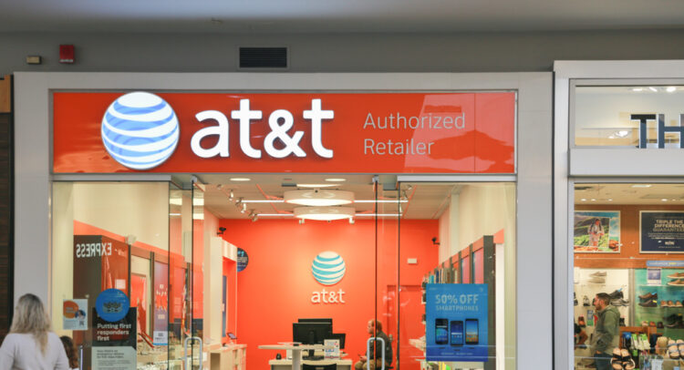 AT&T (NYSE:T) Gains on Q2 Earnings Beat