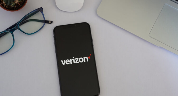 Verizon выросла после того, как прибыль за второй квартал превысила оценки