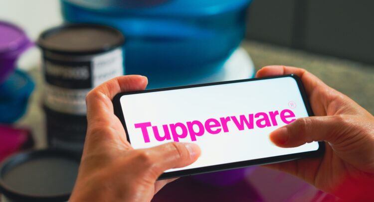 Tupperware Stock (NYSE:TUP): Put a Lid on Your Enthusiasm