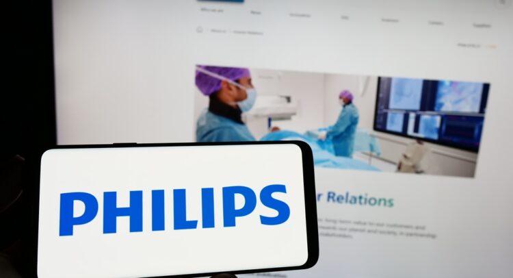 Philips Slips as Uncertainties Remain but Lifts Outlook