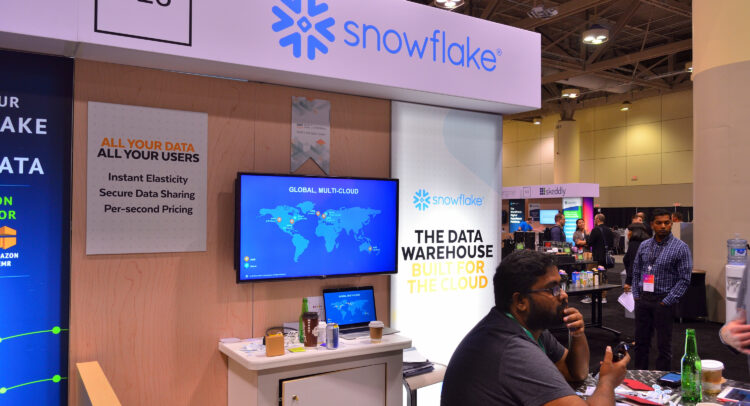 One Analyst Looks for Snowflake (NASDAQ:SNOW) to Beat Consensus, Deliver Gains