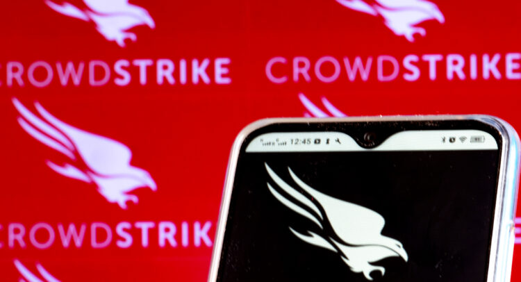 CrowdStrike (NASDAQ:CRWD) стремительно набирает обороты на фоне отчетов и комментариев аналитиков