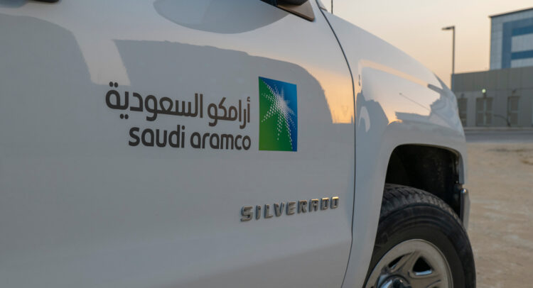 Saudi Aramco Faces Profit Plunge Amid Lower Oil Prices