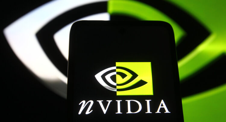 Ограничение экспорта ослабляет чипы Nvidia (NASDAQ:NVDA)