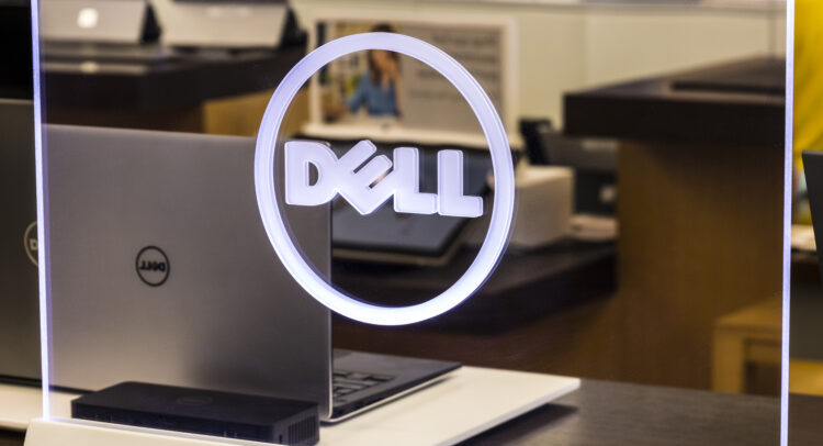 Dell (NYSE:DELL) добилась успехов благодаря обновлению аналитиков