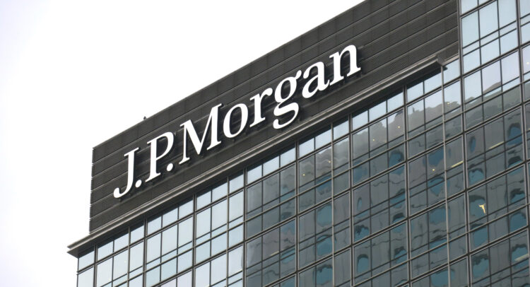 Акции JPMorgan (NYSE:JPM) падают из-за проблем