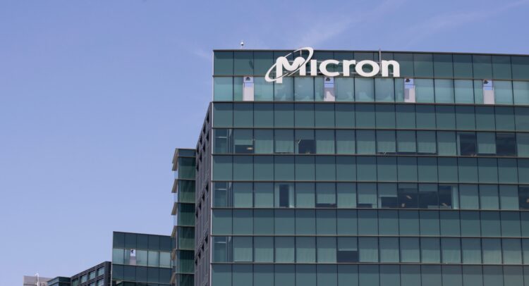 Акции Micron Technology (NASDAQ:MU) растут на фоне замечаний аналитиков