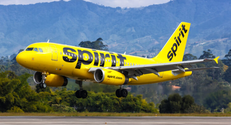Spirit Airlines (NYSE: SAVE) снизила прогноз выручки на третий квартал, акции упали