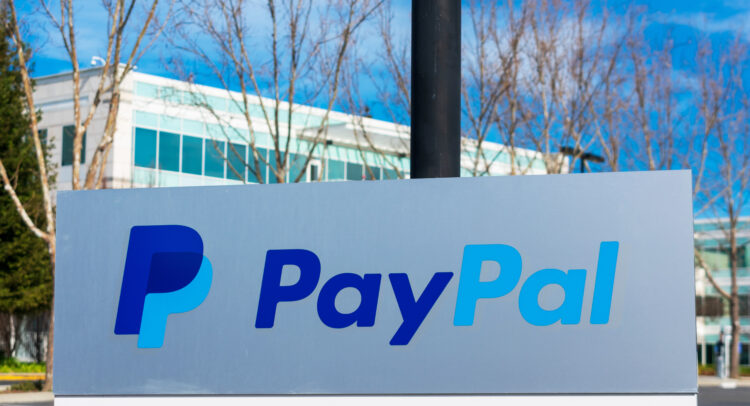 Акции PayPal (NASDAQ:PYPL): есть ли ценность после краха на 80%?