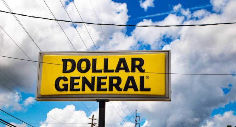 Dollar General Stock (NYSE:DG) Ироничная причина, почему она теряет популярность