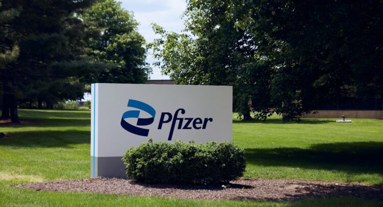 Pfizer (NYSE:PFE) Down despite Hefty Number of COVID-19 Shots