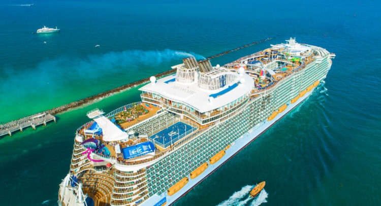 Royal Caribbean (NYSE:RCL) Cruises Past Q3 Estimates