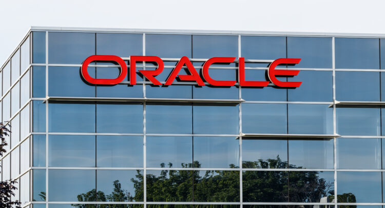 Падение на 20% по сравнению с максимумами: стоит ли покупать акции Oracle (NYSE:ORCL)?