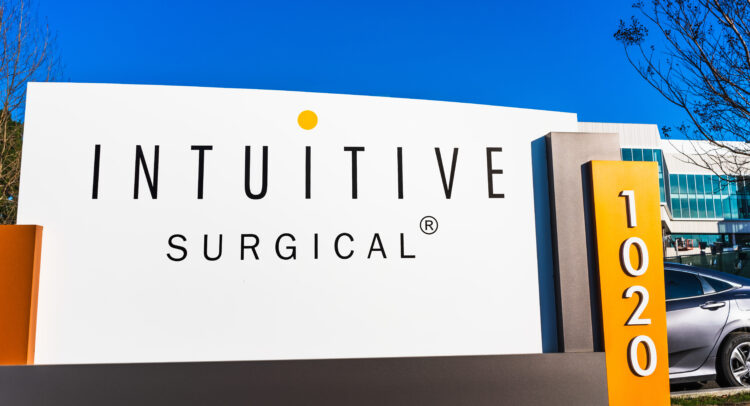 Выручка компании Intuitive Surgical (NASDAQ:ISRG) упала в третьем квартале