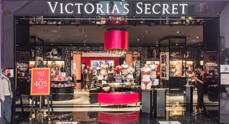 Цена Victoria’s Secret (NYSE:VSCO) выросла в День инвестора