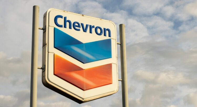 Chevron (NYSE:CVX) приобретет Hess (NYSE:HES) за 53 миллиарда долларов