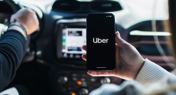 Акции Uber (NASDAQ:UBER) выросли на 76% с начала года: пузырь вот-вот лопнет?