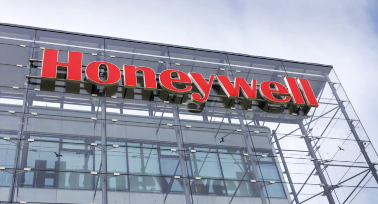 Honeywell (NASDAQ:HON) ожидает резкого роста спроса на бизнес-джеты