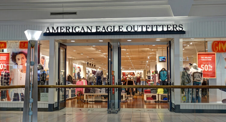 American Eagle Stock (NYSE:AEO): бычья опционная сделка для смелых