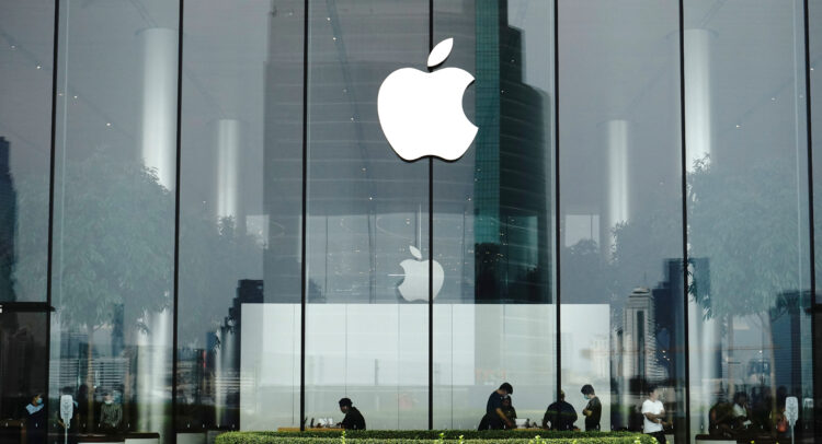 Recovering Chinese Smartphone Sales Give Apple (NASDAQ:AAPL) a Boost