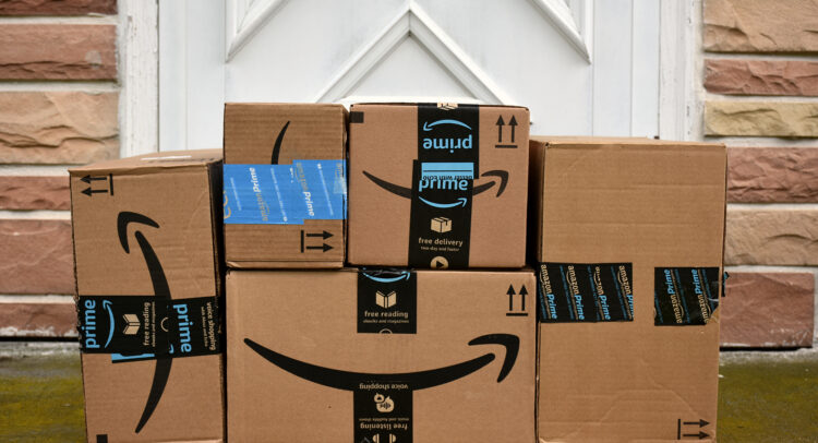 Amazon (NASDAQ:AMZN) Slips Despite New Project Kuiper Advance