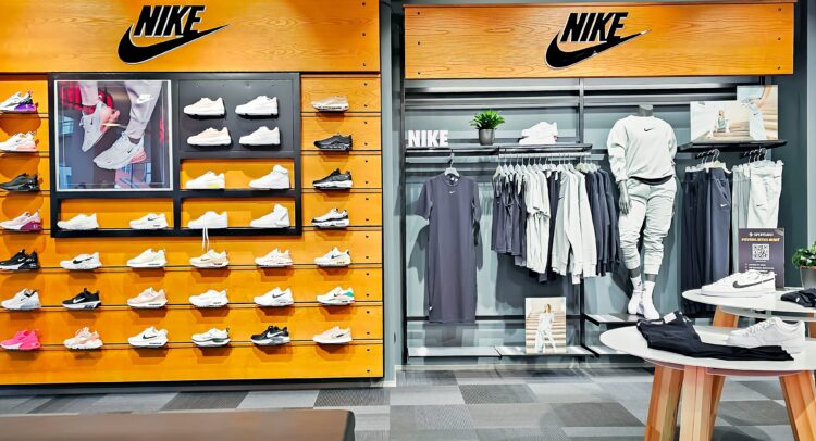 Nike (NYSE:NKE) Sees Its Worst Q2 In 14 Years