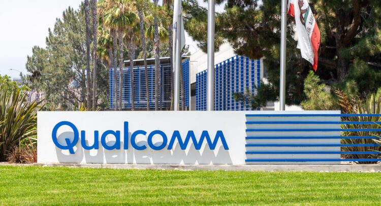 Qualcomm’s (NASDAQ:QCOM) New Chip Will Increase Competiton for Apple