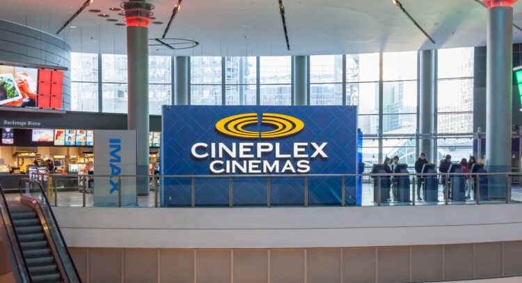 Cineplex (TSE:CGX) проваливается, несмотря на возвращение толпы