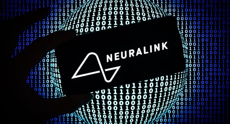 Neuralink Илона Маска запускается; Добавляет беспроводной чип в человеческий мозг