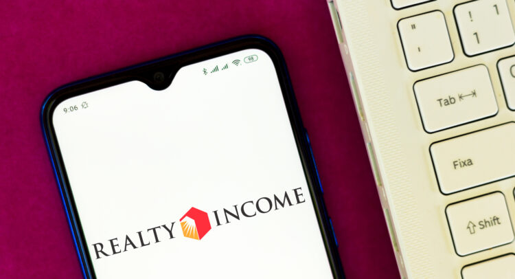 Realty Income Stock (NYSE:O): Why Dividend Growth Could Reaccelerate