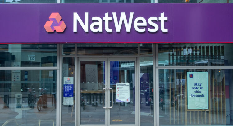 Фондовые рынки Великобритании: прибыль NatWest (NWG) в первом квартале превысила ожидания на фоне давления на ипотеку