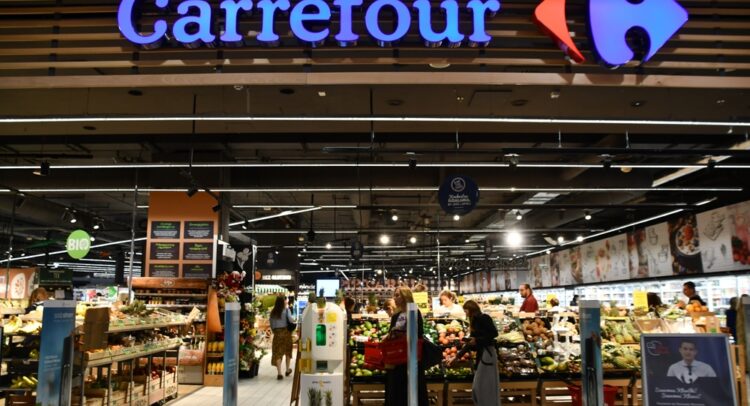 PepsiCo и Carrefour исправляют ситуацию, продукты снова на полках