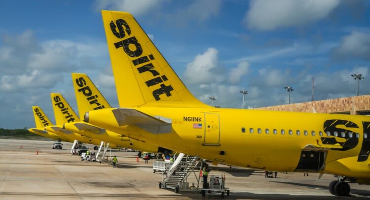 Акции Spirit Airlines (NYSE:SAVE) резко упали из-за крайнего срока прекращения слияния с JBLU