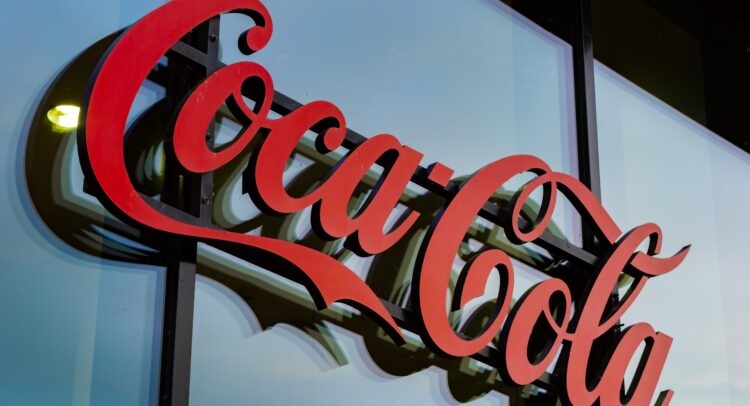 Акции Coca-Cola (NYSE:KO): стратегический выбор, поскольку инфляция остается устойчивой