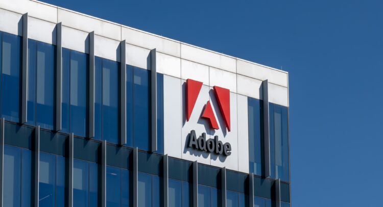 Adobe (NASDAQ:ADBE): лучшие акции 2024 года, несмотря на прошлогодний рост