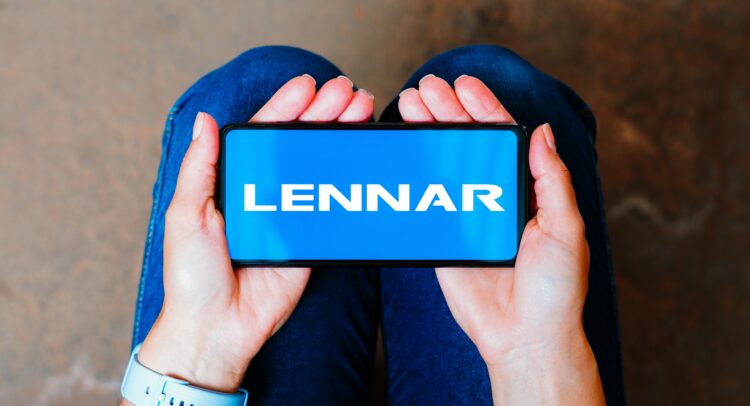 Lennar Stock (NYSE:LEN): Build Your Financial Home with This Dividend Grower