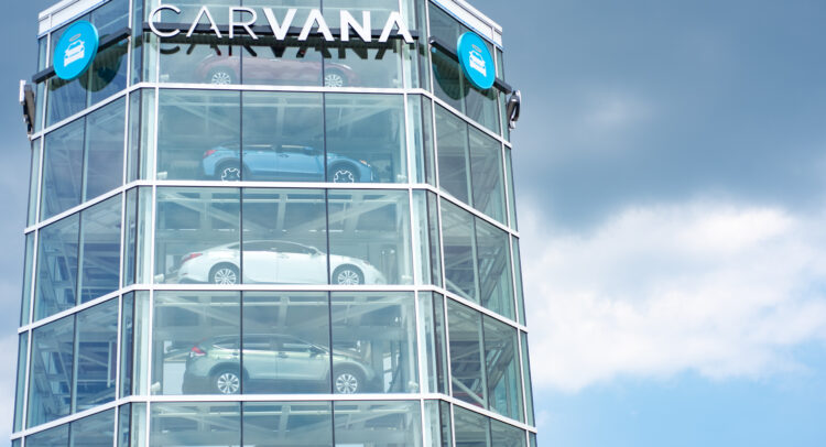 Carvana (NASDAQ:CVNA) выглядит лучше после годичной трансформации