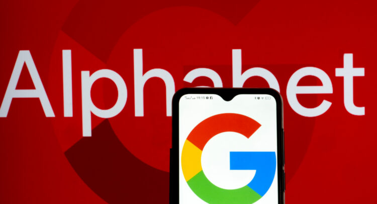 Акции Alphabet (NASDAQ:GOOGL): провал Gemini не мешает бизнесу