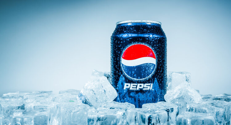 PepsiCo Stock (NASDAQ:PEP): Q4 Strength, Dividend Hike Prompt Me to Buy