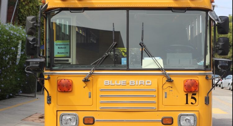 Blue Bird (NASDAQ:BLBD) выросла после увеличения прибыли в первом квартале