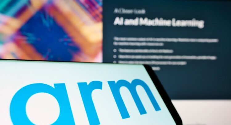 Кому принадлежат акции Arm Stock (NASDAQ:ARM)?