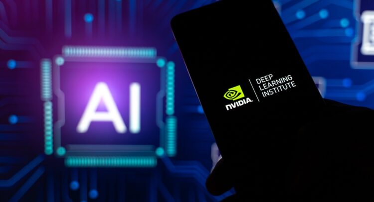 AI-чип Nvidia (NASDAQ:NVDA) конкурирует с Ascend 910B от Huawei в Китае