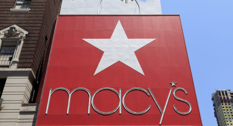 M & A News: Investors Thrilled as Macy’s (NYSE:M) Proxy Battle Heats Up