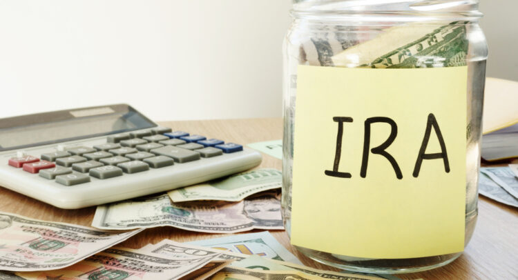 Lump Sum or Dollar-Cost Averaging: How Should You Contribute to Your IRA?