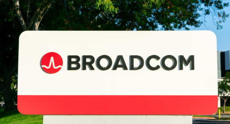 Акции Broadcom (NASDAQ:AVGO): оптимистичны в отношении роста дивидендов и сильных фундаментальных показателей