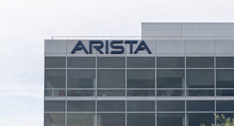 Arista Networks (NYSE:ANET): ставка на инновации, позволяющие опередить конкурентов