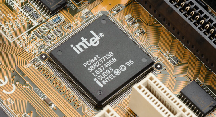 Pentagon Scraps $2.5B Grant to Intel (NASDAQ:INTC) - TipRanks.com