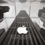 Apple (NASDAQ:AAPL) Agrees to $490 Million Settlement in Shareholder Fraud Case