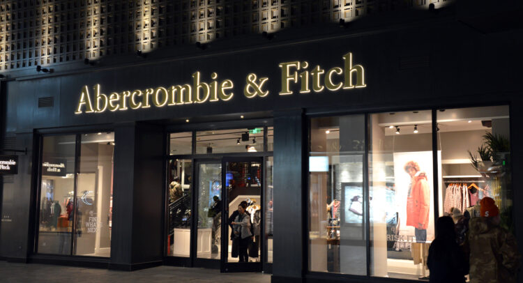 Могут ли акции Abercrombie & Fitch (NYSE:ANF) продолжать расти?